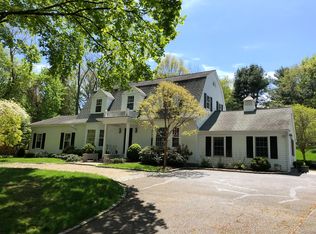 1731 Bronson Rd, Fairfield, CT 06824