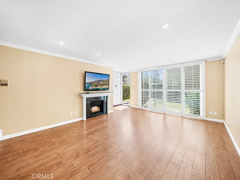 3520 Maricopa St — Photo 6