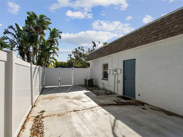 12252 Eldon Dr — Photo 65