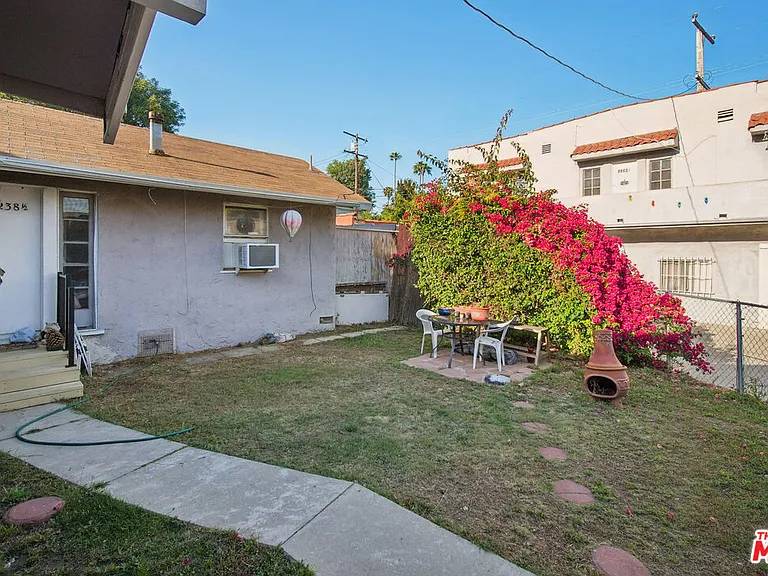 1238 N Gardner St — Photo 15