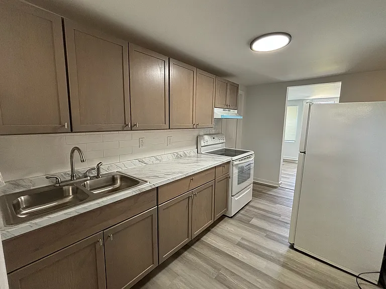 2212 Murchison Rd #B — Photo 16