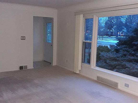 2nd image of 18444 Coral Gables Ave