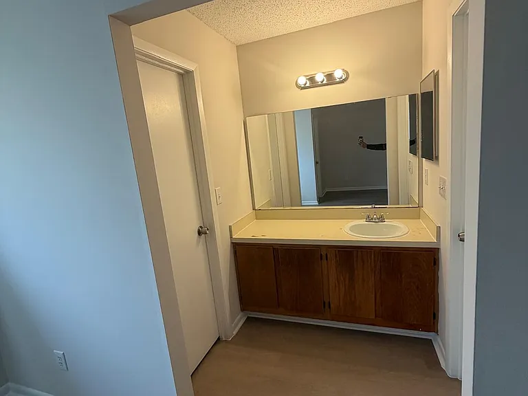 5557 Greatpine Ln S — Photo 22
