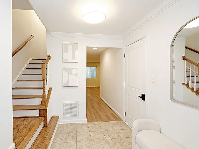 2036 Bethpage Ct — Photo 3