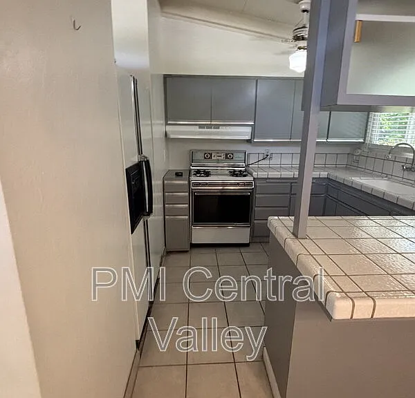 944 Bridgewood Way — Photo 11
