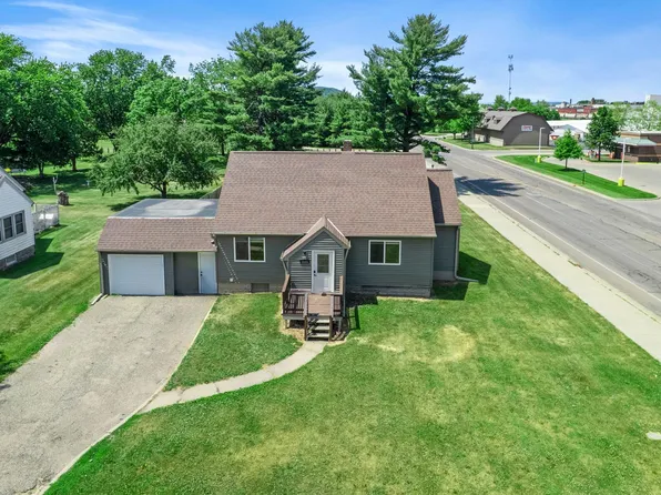 1000 W Lyon Ave, Lake City, MN 55041