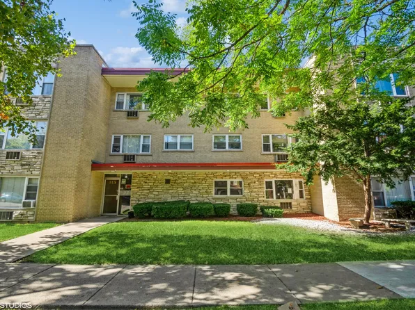 415 S Maple Ave APT 401, Oak Park, IL 60302