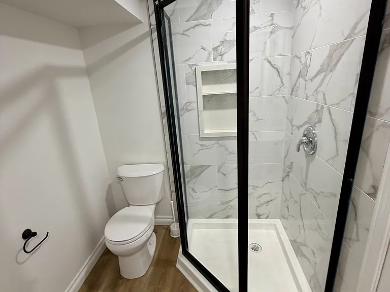 1001 Maitland St — Photo 31