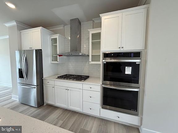 3rd image of 7619 River Reach Rd