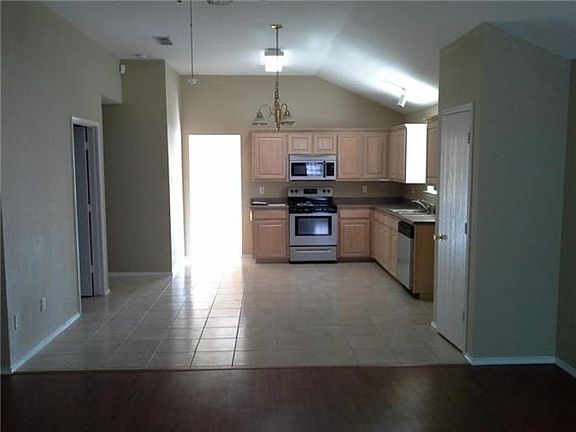4th image of 5929 Rock Meadow Trl