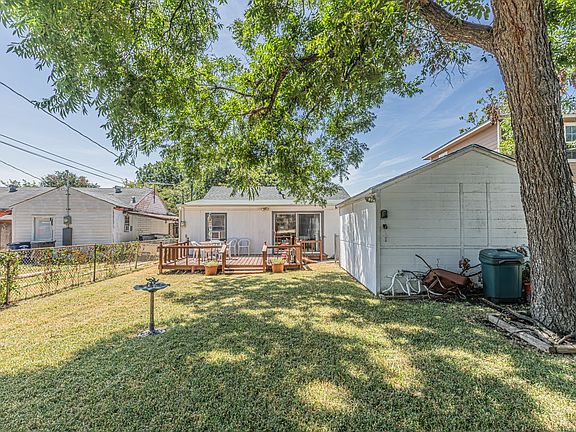 2nd image of 3723 Texas Dr