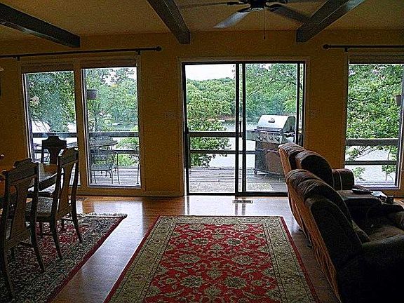 4th image of 35 Eaton Cir