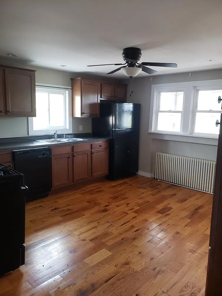 Building Photo - 288 E Dominick St #1