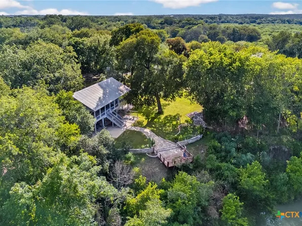 (undisclosed Address), Gonzales, TX 78629