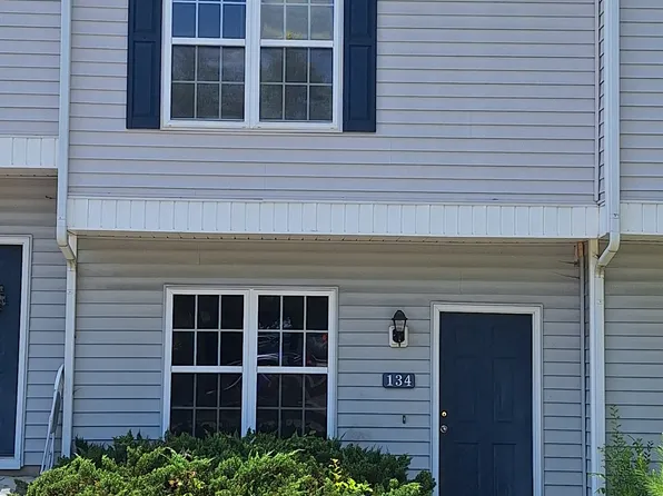 134 Blue Crest Ln, Durham, NC 27705