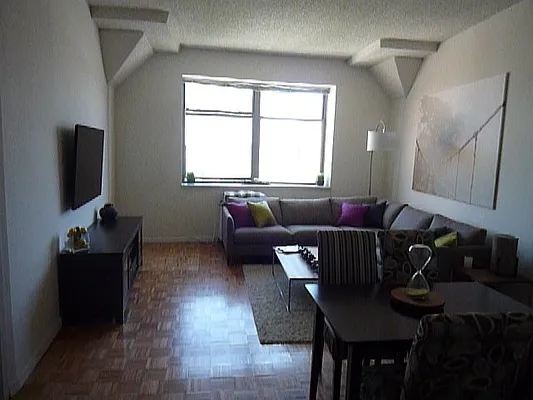 Rented by Bien Realty Ltd | media 1