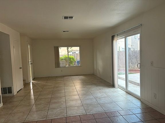 3rd image of 2117 Bluehaven Ct