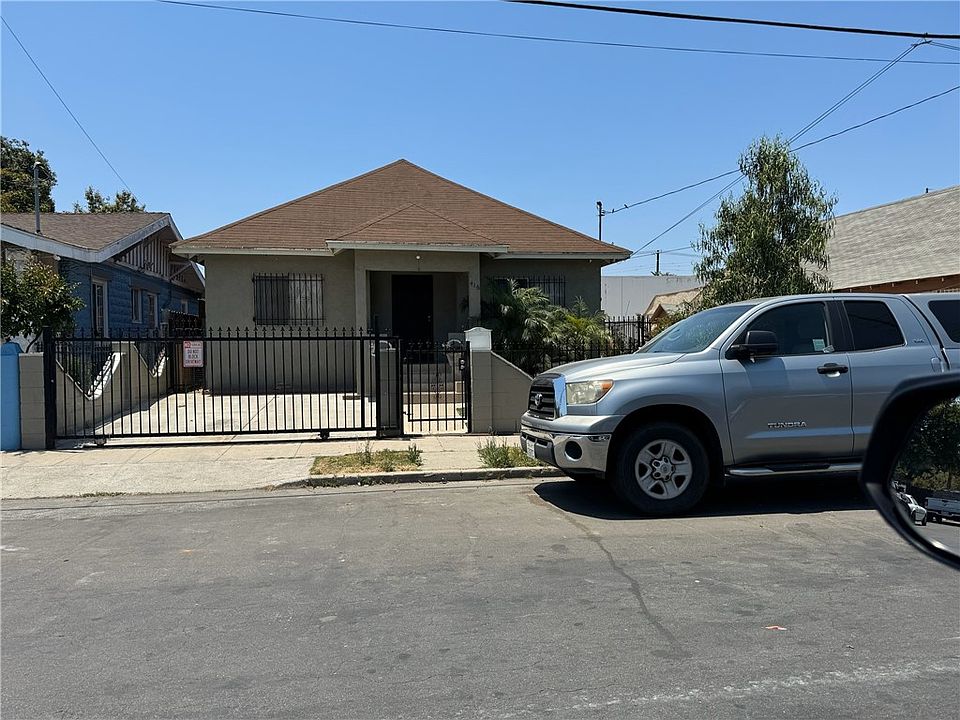1st image of 416 E 31st St