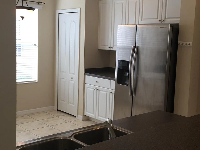 1614 White Breeze Cv — Photo 9