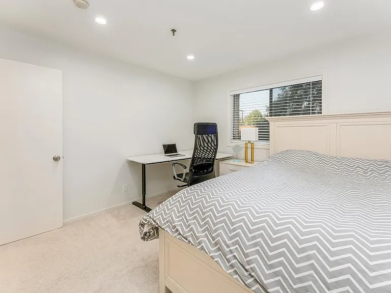 64 N Mar Vista Ave #230 — Photo 11