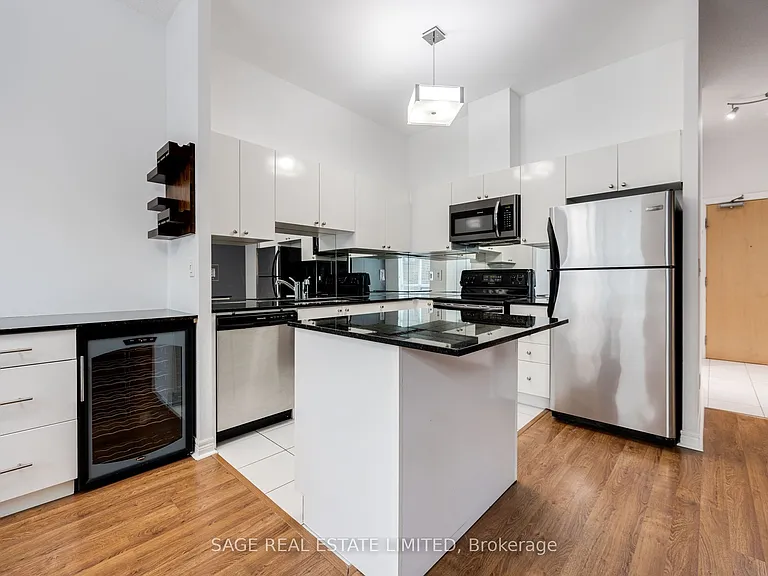 212 Eglinton Ave E #205 — Photo 10