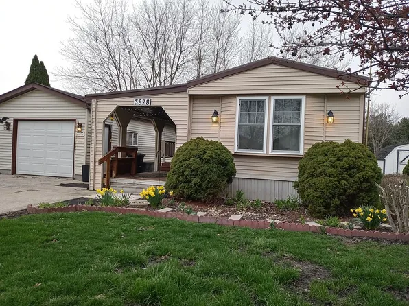 3828 Wexford St, Portage, IN 46368