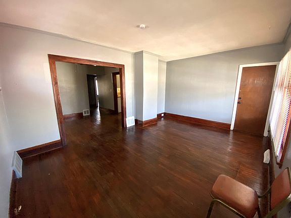 2nd image of 3564 W 98th St Unit 1