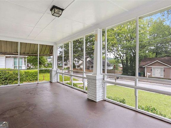 3rd image of 776 Bellemeade Ave NW
