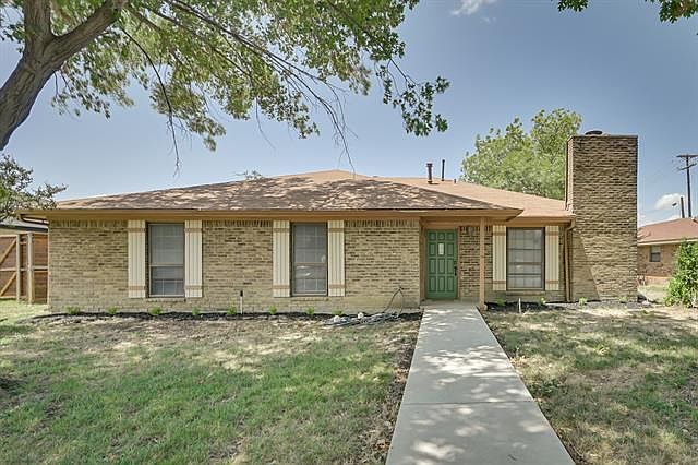 1st image of 2621 Medina Dr