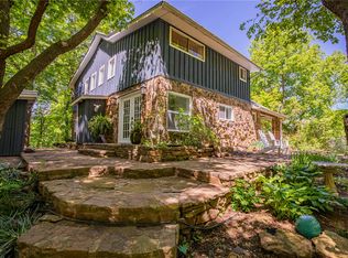 2163 S Smokehouse Trl, Fayetteville, AR 72701