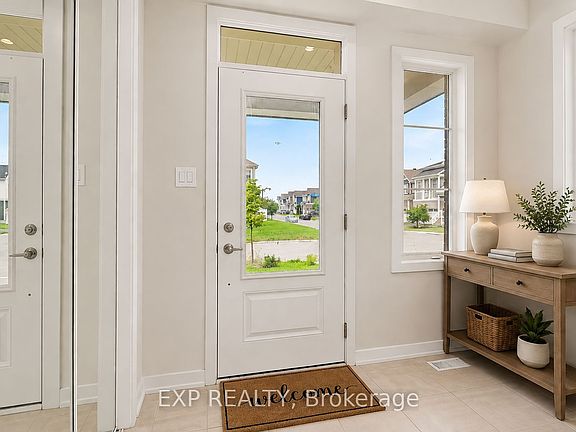4th image of 64 Hackamore Cres