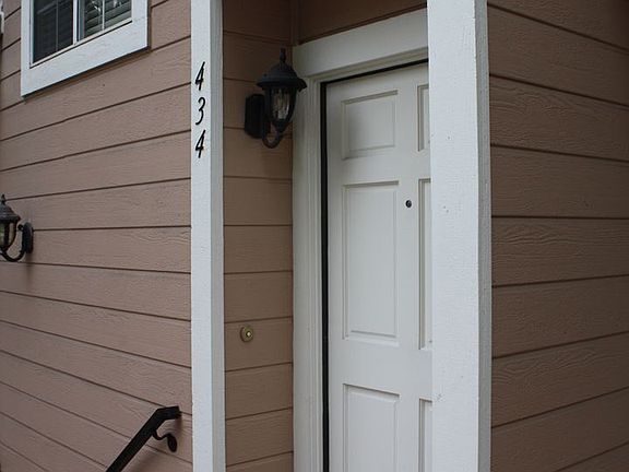 3rd image of 2800 Plaza Del Amo Unit 434