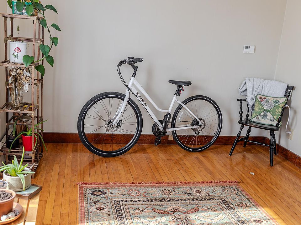 7 Harvey St Biddeford ME Zillow