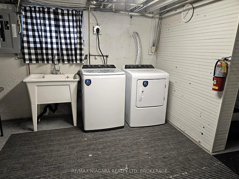 23 Avenue Pl #2 — Photo 17