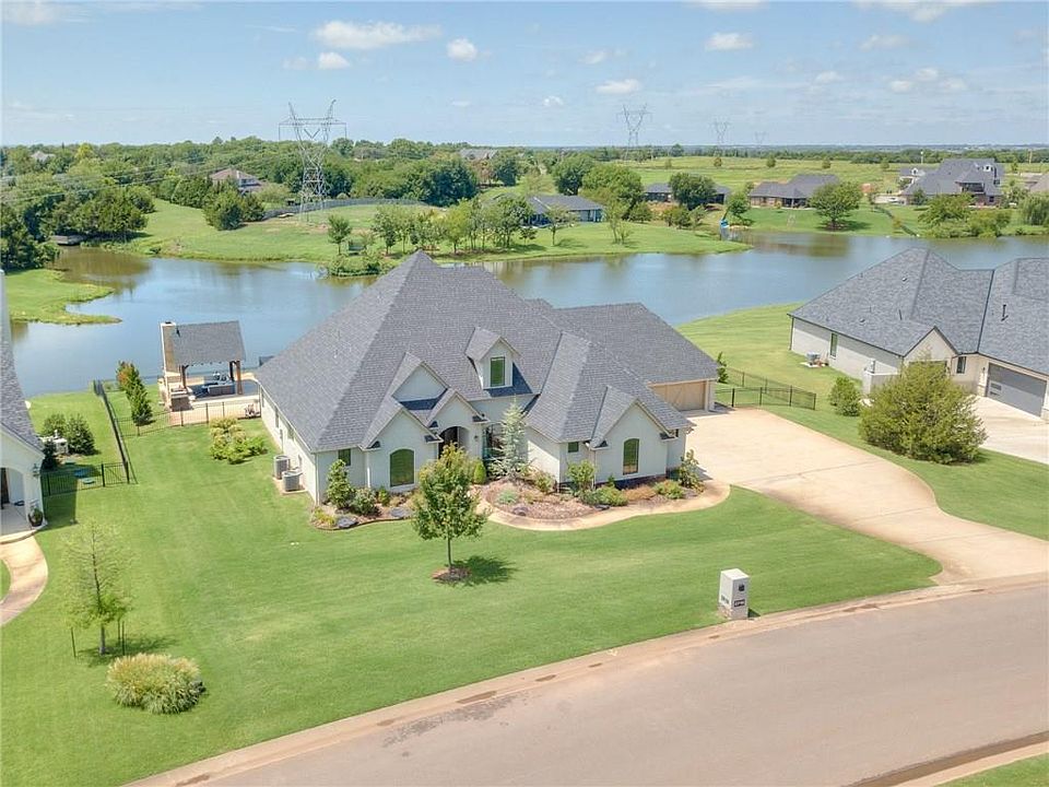 1st image of 2710 S Loblolly Ln