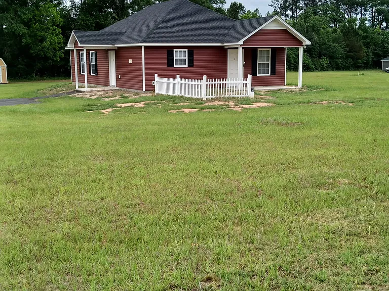 4948 Adel Hwy — Photo 1