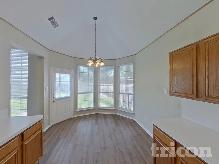 230 Jennifer Ln — Photo 5
