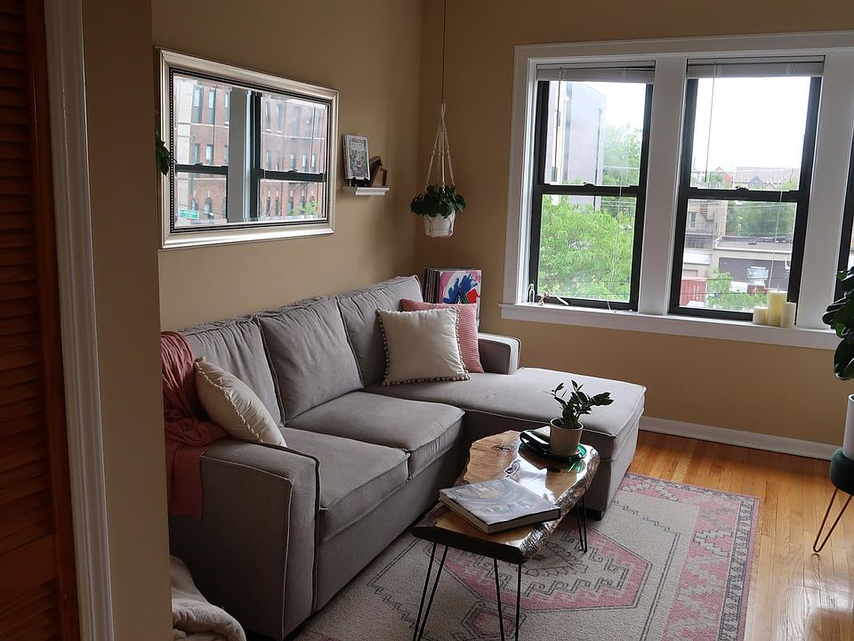 1st image of 1402 N Ashland Ave