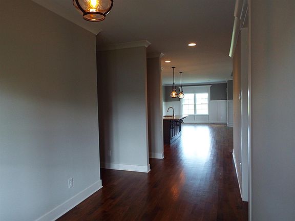 2nd image of 1521 Northside Dr