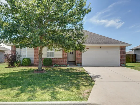 5600 W Longleaf Drive, Springfield, MO 65802