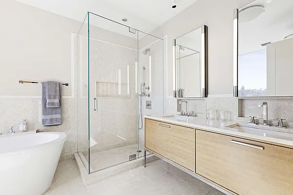 Sold by Compass | media 25