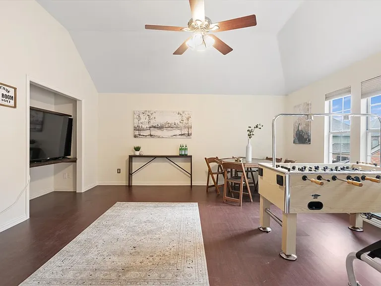 2633 Shadow Hill Ln — Photo 29