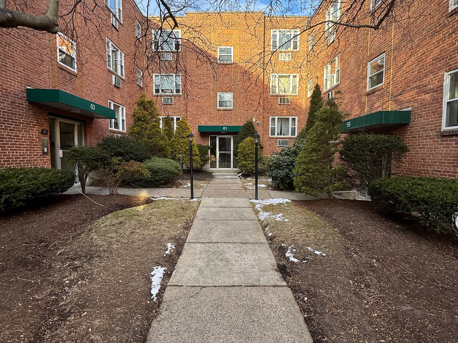 Studio, 470 sqft, $2,200 — Photo 1
