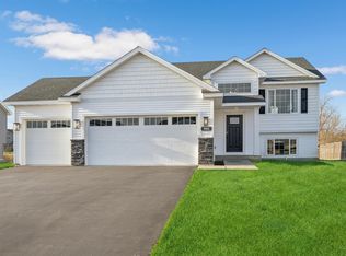 676 Blackbird Cir W, Delano, MN 55328