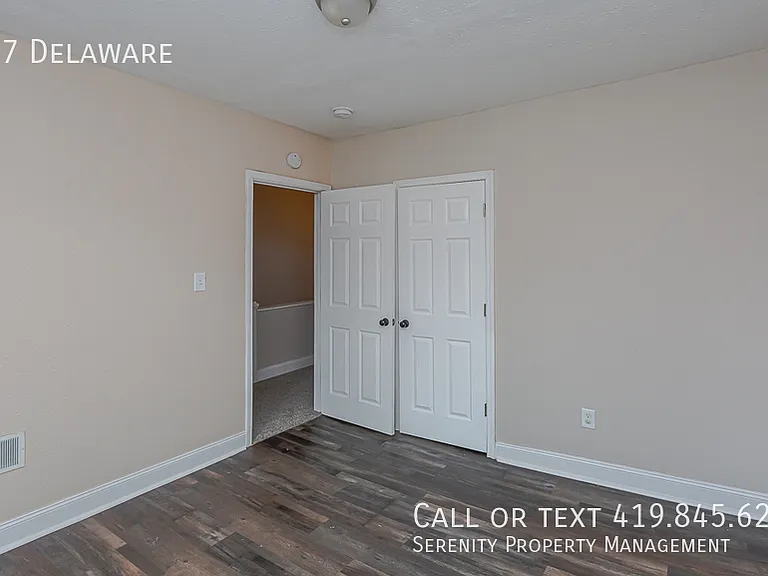 517 W Delaware Ave — Photo 17