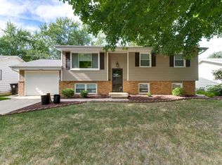 1702 Hoover Dr, Normal, IL 61761