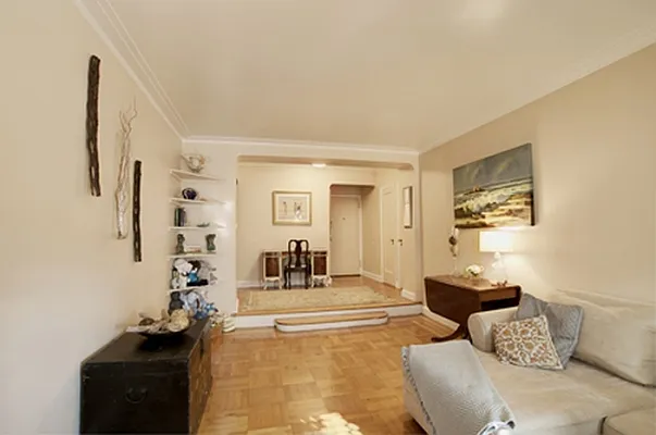 Sold by MNS | media 6