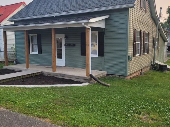 (undisclosed Address), Ravenswood, WV 26164