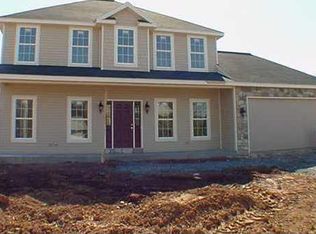 156 Schoolhouse Rd, Palmyra, PA 17078