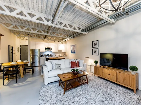 350 E 2nd Ave #230, Vancouver, BC V5T 4R8